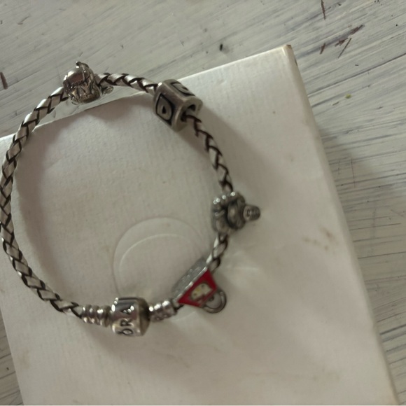 Pandora white leather Charm Bracelet with 4 charms - Picture 5 of 5